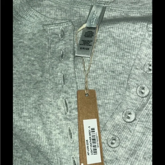 SKIMS cotton rib Henley long sleeve - Picture 2 of 4